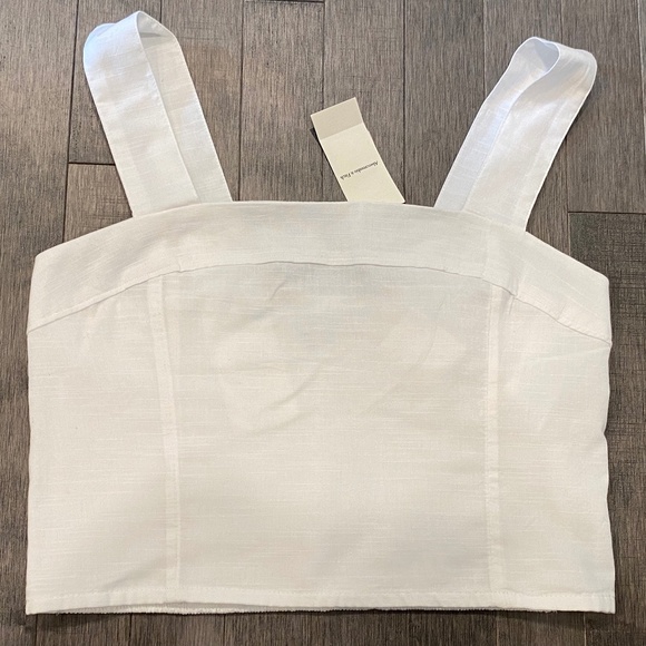 Abercrombie & Fitch Tops - Abercrombie & Fitch White Cotton Crop Top